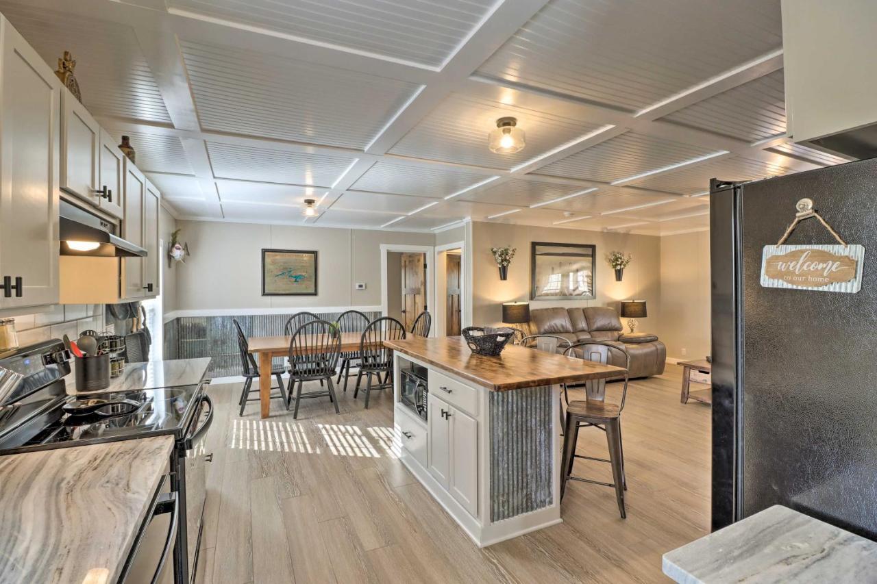 Lakefront Greers Ferry Cabin With Covered Boat Slip! Fairfield Bay Exterior foto